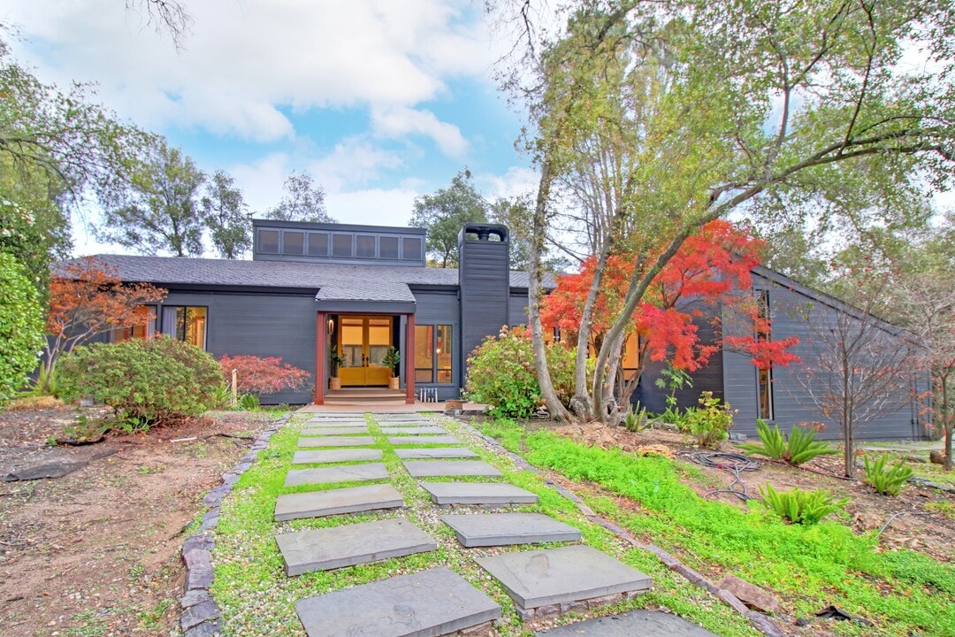 7601 Tall Pine Ln in Granite Bay, CA - Building Photo