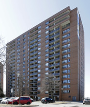 Greenbank Towers in Ottawa, ON - Building Photo - Building Photo