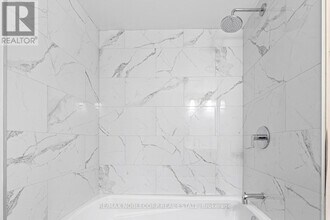 108-108 Enderby Rd in Toronto, ON - Building Photo - Building Photo