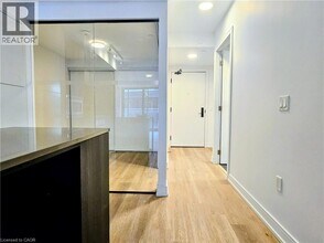 1 Jarvis St in Hamilton, ON - Building Photo - Building Photo