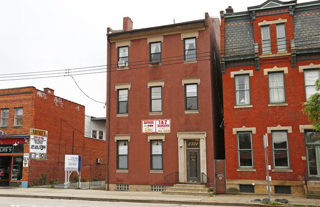 2322 E Carson St in Pittsburgh, PA - Building Photo - Building Photo