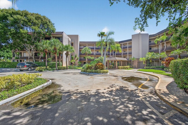 property at 4770 Fountains Dr S