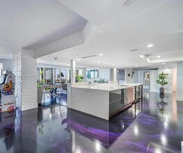 1717 N Bayshore Dr, Unit A-3545 in Miami, FL - Foto de edificio - Building Photo