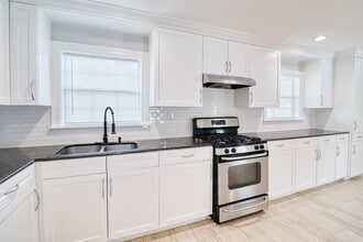 7557 Meadowview Dr in Houston, TX - Building Photo - Building Photo