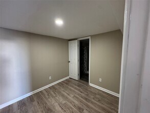 2002 Barbee St, Unit 5 in Houston, TX - Building Photo - Building Photo