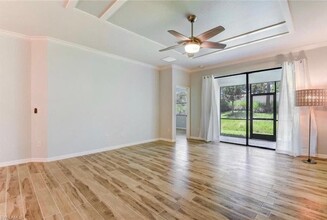 9221 Glenforest Dr in Naples, FL - Building Photo - Building Photo