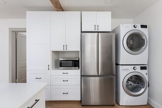 705 Ivey Cir in Wilmington, NC - Building Photo - Building Photo