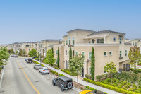 Park Place Townhomes in Oxnard, CA - Foto de edificio - Building Photo