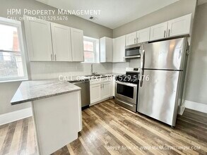 2179 W 11th St, Unit 5 in Cleveland, OH - Building Photo - Building Photo