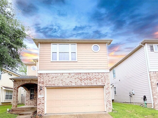 3726 Ashford Villa Ln in Houston, TX - Building Photo - Building Photo