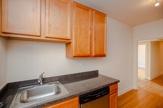 3511 N Racine Ave in Chicago, IL - Building Photo - Building Photo