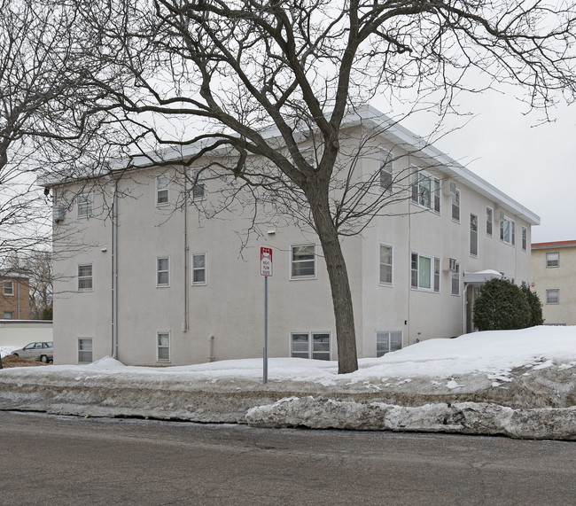 984 Van Buren in St. Paul, MN - Foto de edificio - Building Photo