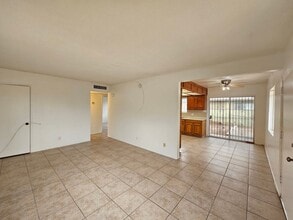 270 Maple Ave in El Centro, CA - Building Photo - Building Photo