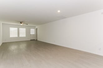 1227 Canyon Wren Dr in Forney, TX - Building Photo - Building Photo