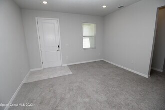 743 Andrew St SE in Palm Bay, FL - Building Photo - Building Photo