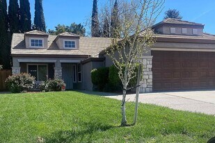 820 Teton Ln in Tracy, CA - Building Photo