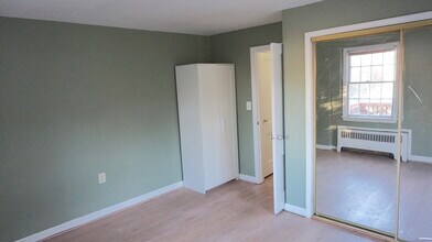 1048 N Danville St, Unit B in Arlington, VA - Building Photo - Building Photo