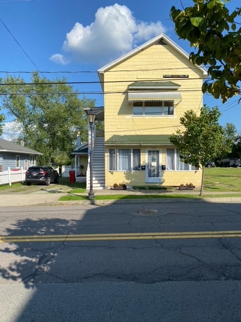 550 Washington Ave, Unit 2nd Floor