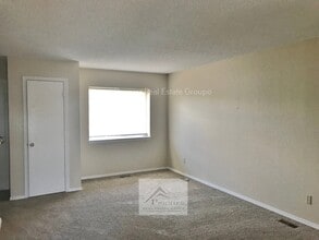 527 Comanche Village Dr in Fountain, CO - Building Photo - Building Photo