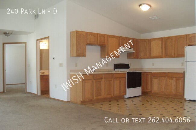 240 Park Ln in Lomira, WI - Building Photo - Building Photo