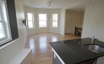 110 Chester St, Unit 2 in Boston, MA - Building Photo - Building Photo