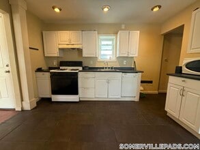 67 Flint St in Somerville, MA - Building Photo - Building Photo