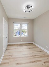 3822 W Huron St in Chicago, IL - Building Photo - Building Photo