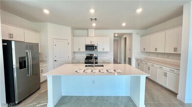 20217 Millrun Dr in Estero, FL - Building Photo - Building Photo