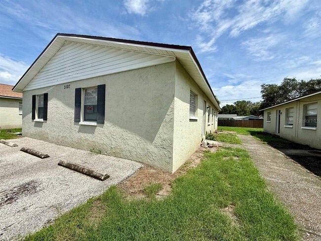 property at 3107 W Marcum St