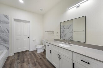 2130 Aldine Mail Rte Rd in Houston, TX - Building Photo - Building Photo