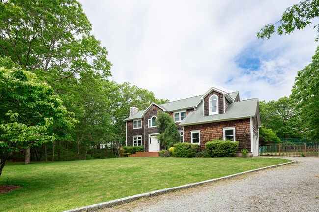 property at 1 Mountain Laurel Ln