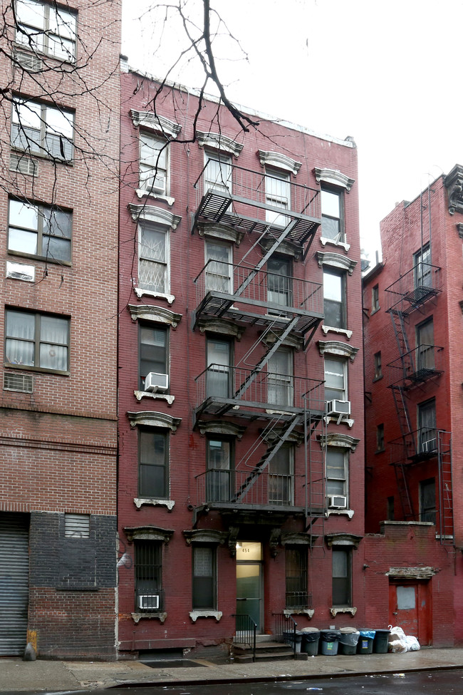 454 W 45th St in New York, NY - Foto de edificio - Building Photo