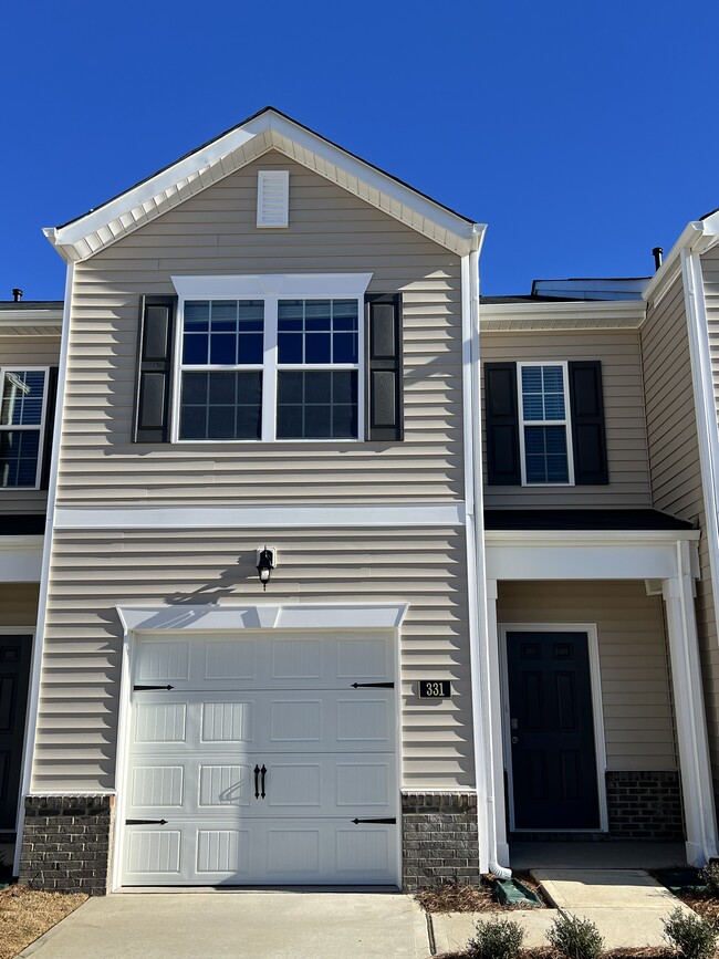 331 David Hl Dr in Sanford, NC - Building Photo - Building Photo
