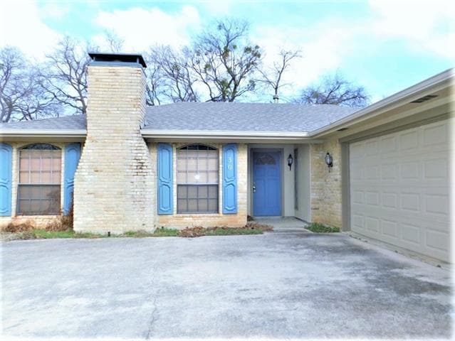 30 Indian Trail in Lake Dallas, TX - Building Photo - Building Photo