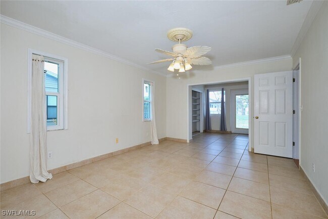 property at 2614 SE 12th Pl