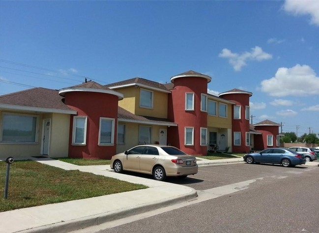 00 W Hall Acres Rd in Pharr, TX - Building Photo - Building Photo