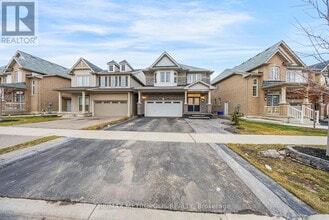 112 Longboat Run in Brantford, ON - Building Photo - Building Photo