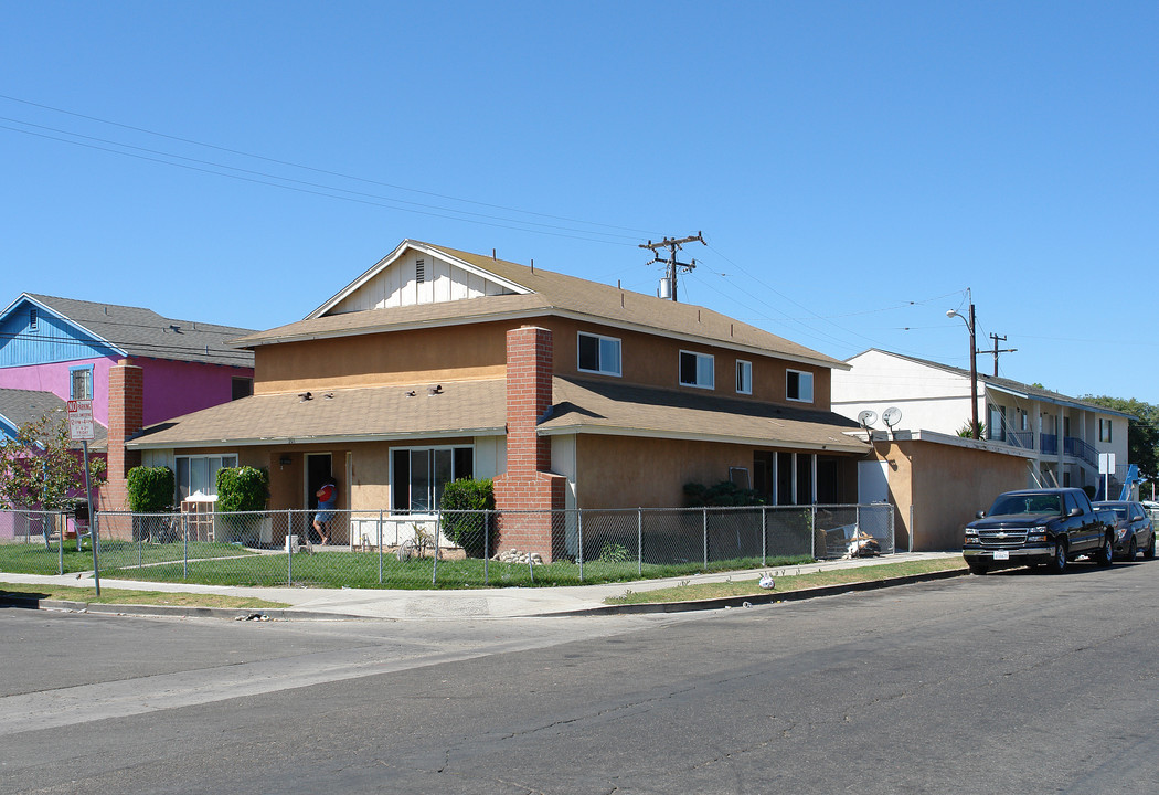 201 Campbell Way in Oxnard, CA - Building Photo