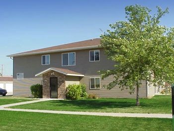 Whispering Oak Apartments in Kindred, ND - Building Photo