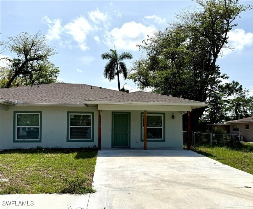 2769 Central Ave in Ft. Myers, FL - Building Photo