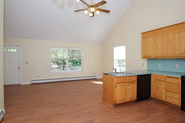 406 South Eagleville Road in Mansfield, CT - Foto de edificio - Building Photo