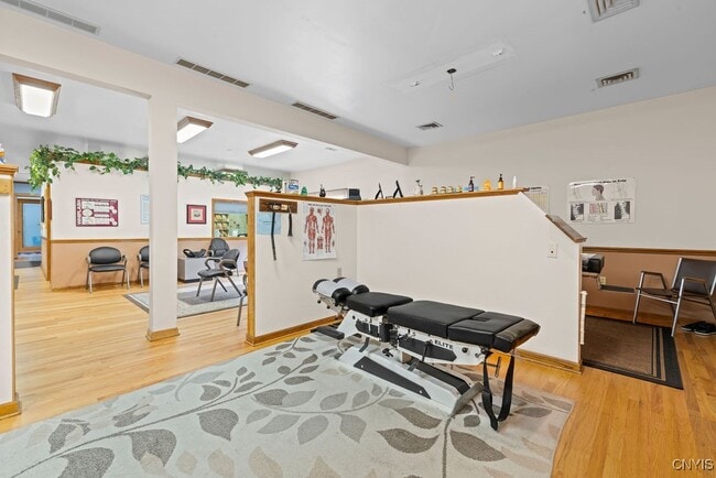 property at 1628 W Genesee St