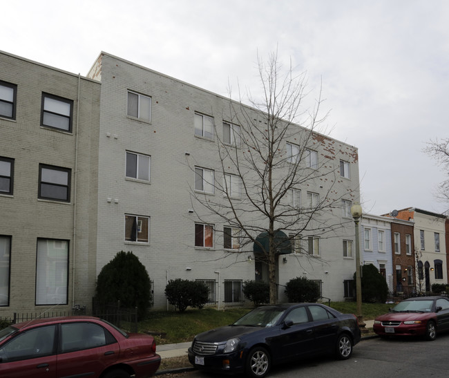 1317 K St SE in Washington, DC - Building Photo - Building Photo