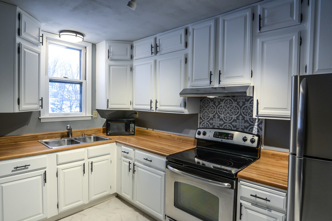 2800 S 32nd Ave, Unit 2 in Minneapolis, MN - Building Photo