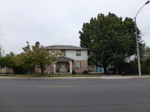 780 E 9th St in Pomona, CA - Foto de edificio - Building Photo