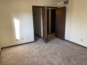 1510 Northbrook Dr, Unit A1 in Normal, IL - Building Photo - Building Photo