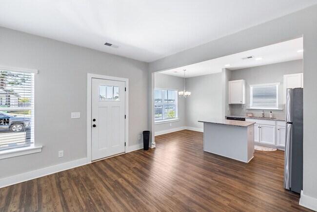 2021 Weaver Way in Leeds, AL - Building Photo - Building Photo