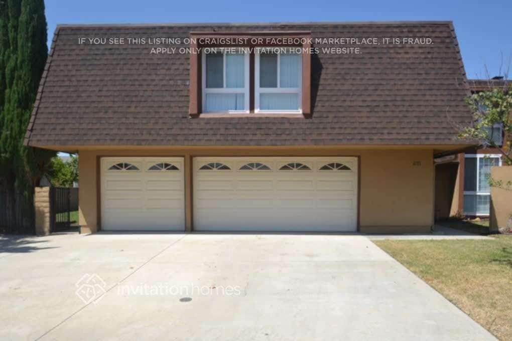 2177 Fernwood Ct in Simi Valley, CA - Building Photo