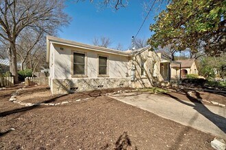 1102 Garner Ave in Austin, TX - Building Photo - Building Photo