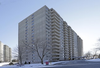 Le Manoir (Phase 2) in Montréal, QC - Building Photo - Building Photo